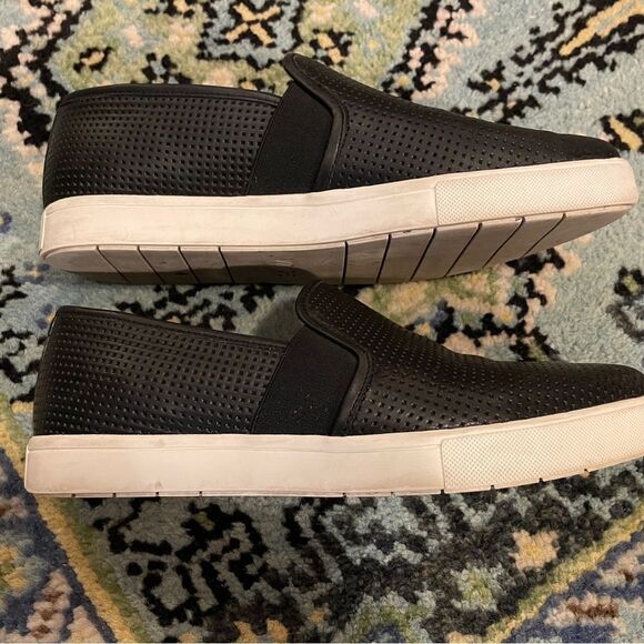 Vince women’s Slip-on Sneaker size 6 - Picture 4 of 7